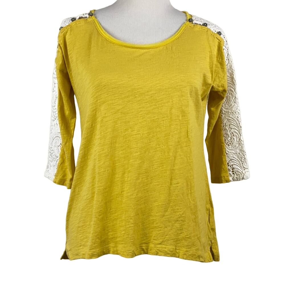 Little Yellow Button Women's Yellow Long Sleeve Casual Tee Size Small